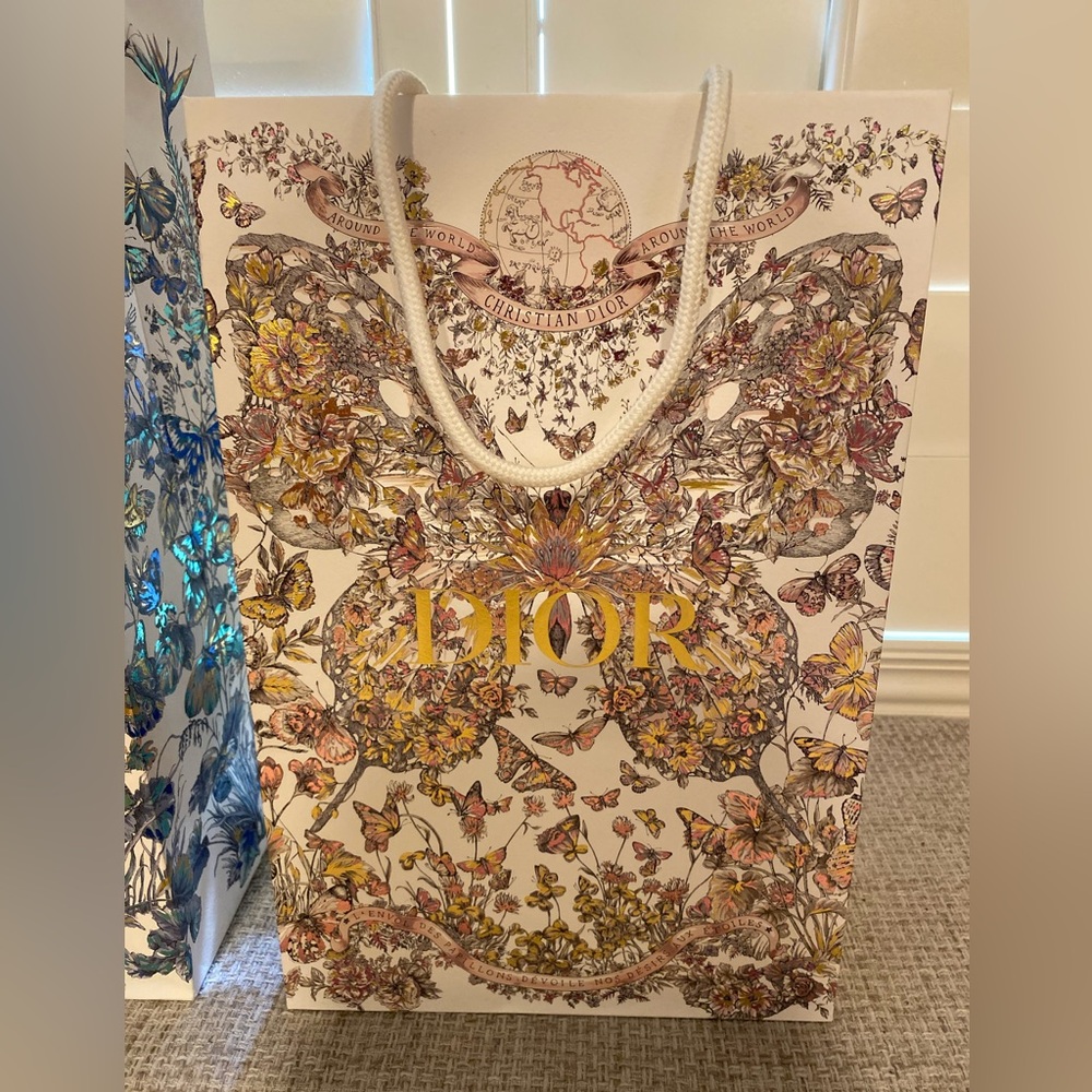 Christian Dior Around the World gift bag